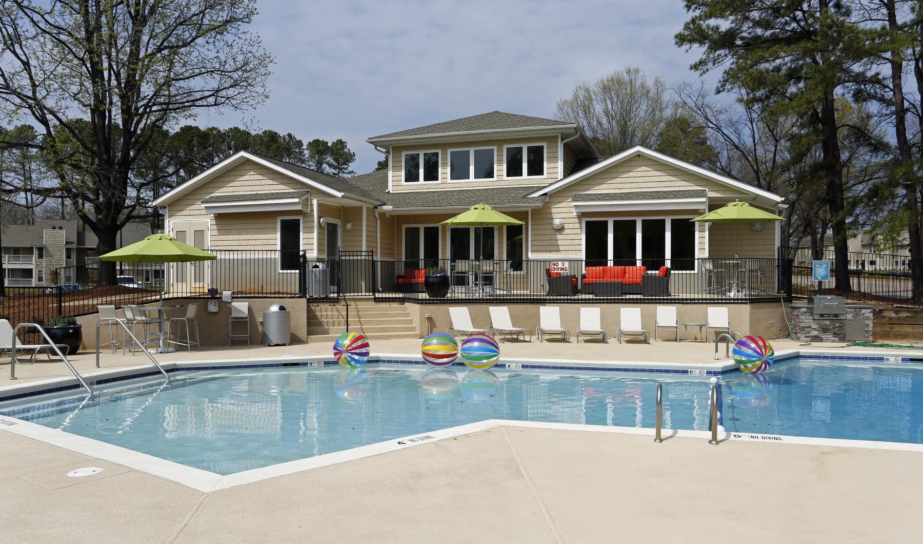 outdoor swimming pool